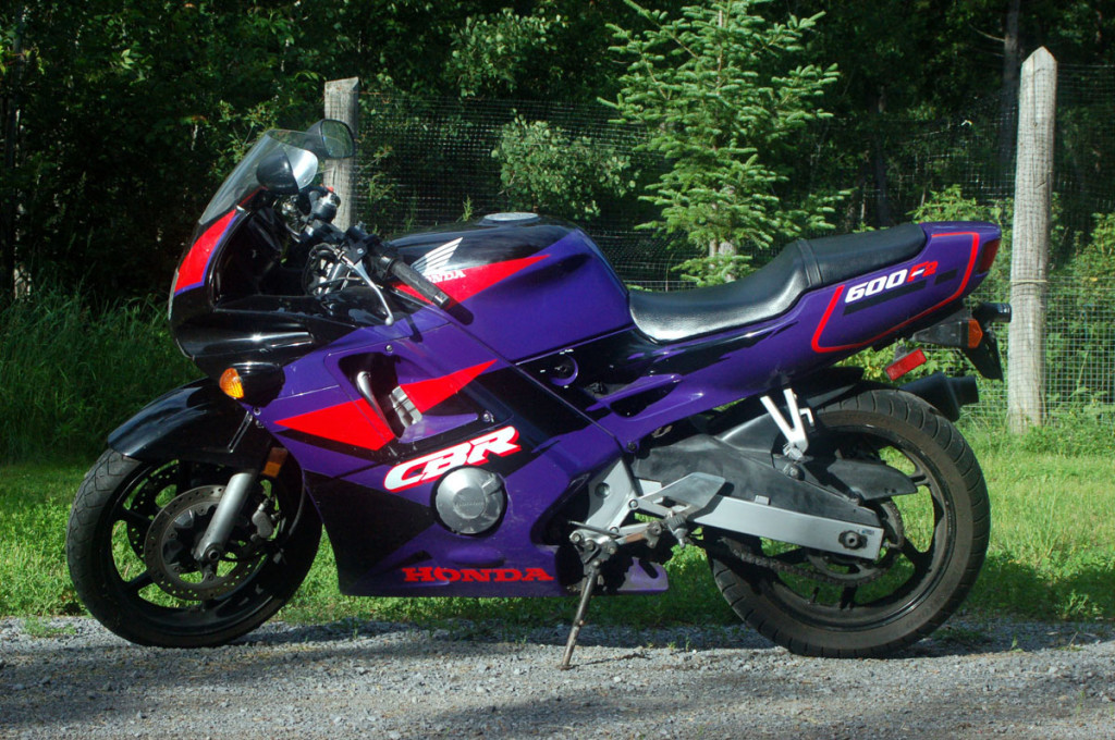 CBR600F2_leftSide